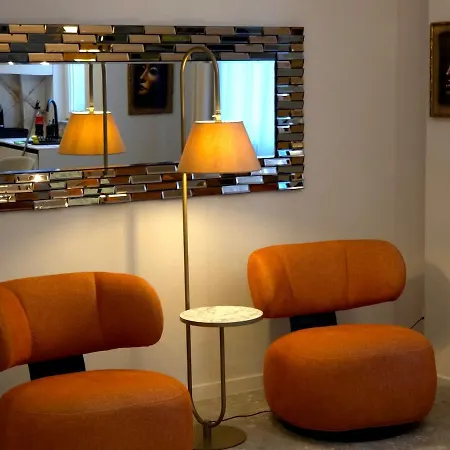 Designer New High End 2br شقة