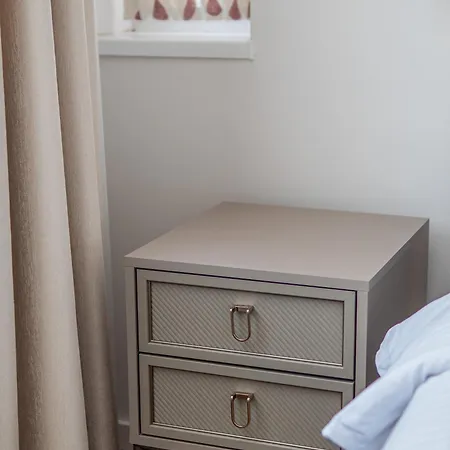 Designer New High End 2br صوفيا